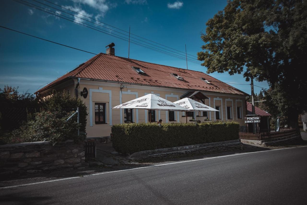 Penzion U Draci Skaly Svojse Exterior photo